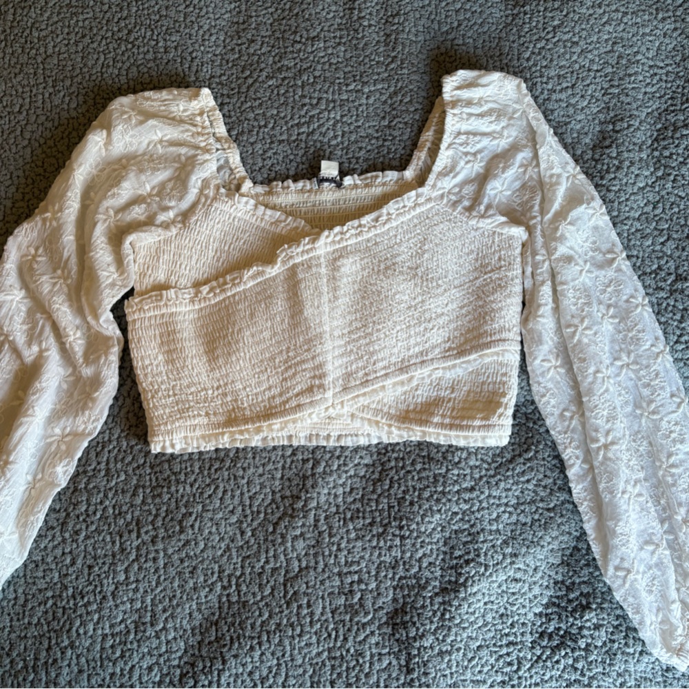 American Eagle Outfitters Cream Asymmetrical Long Sleeve Crop Blouse